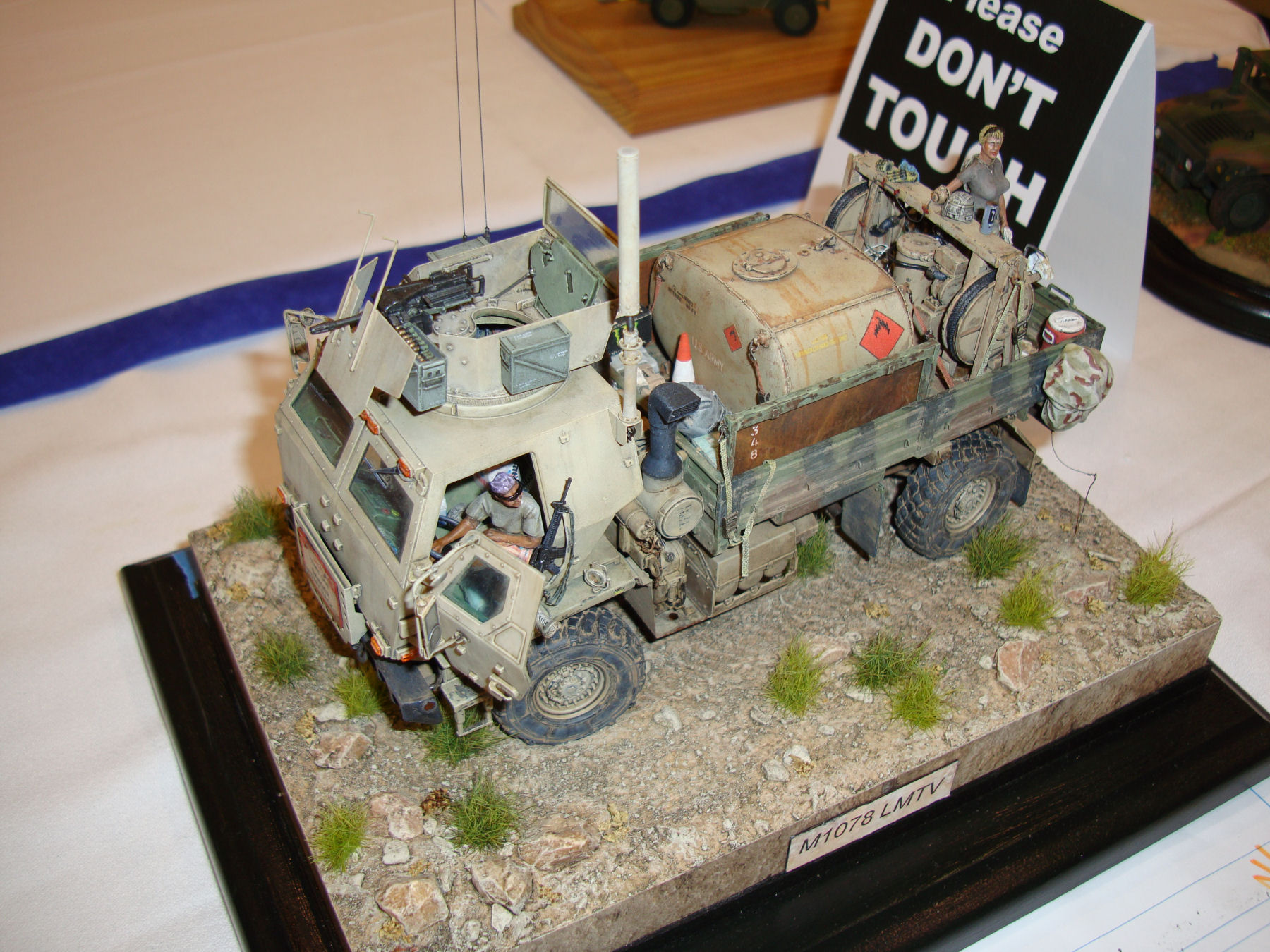 IPMS/USA National Convention 2014 Contest Room Photo 418