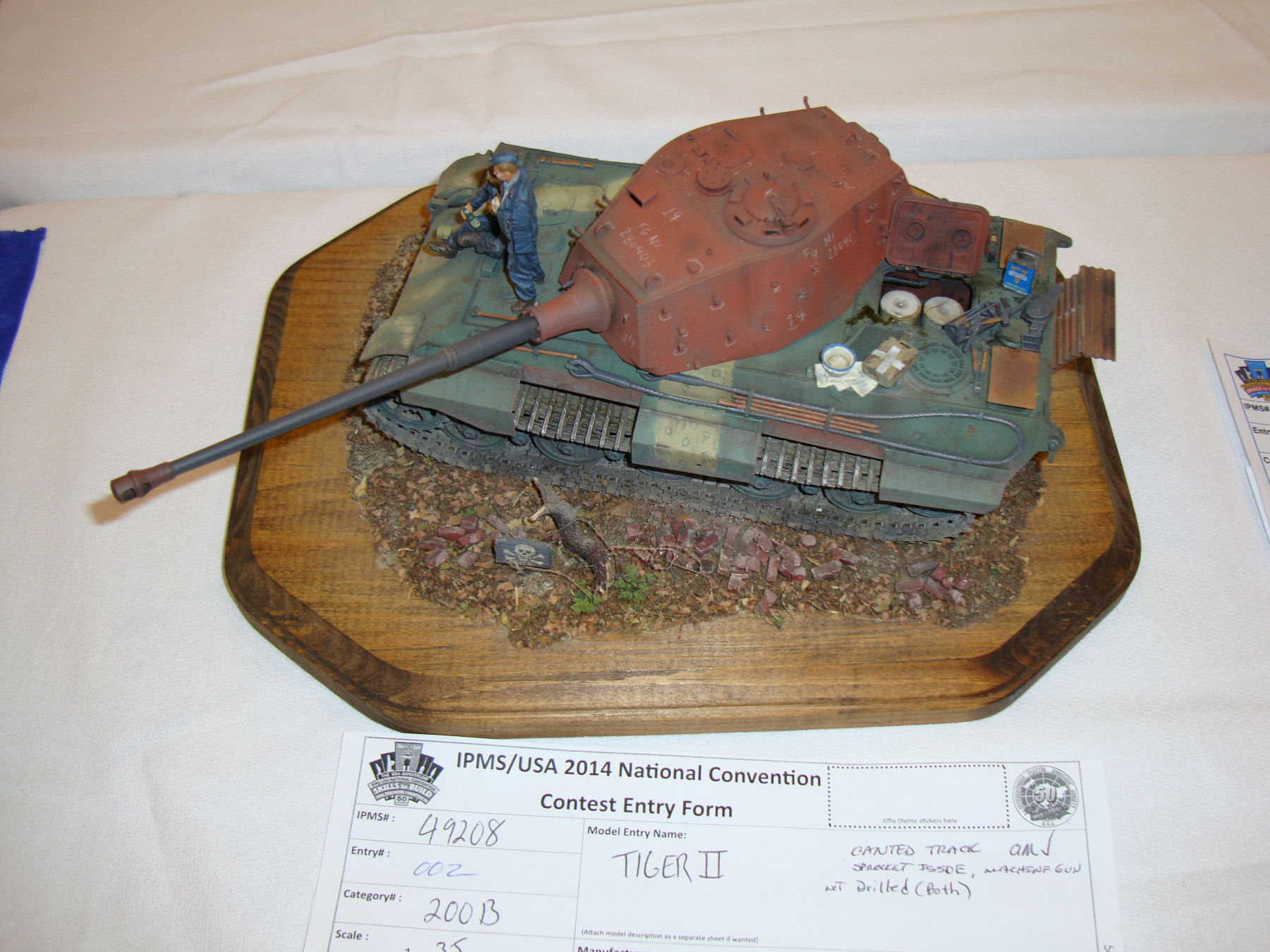 IPMS/USA National Convention 2014 Contest Room Photo 438