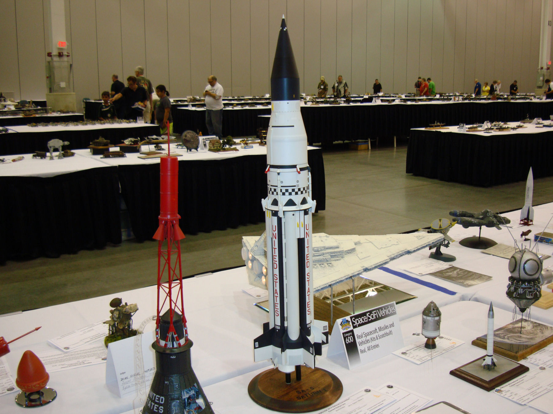 IPMS/USA National Convention 2014 Contest Room Photo 555