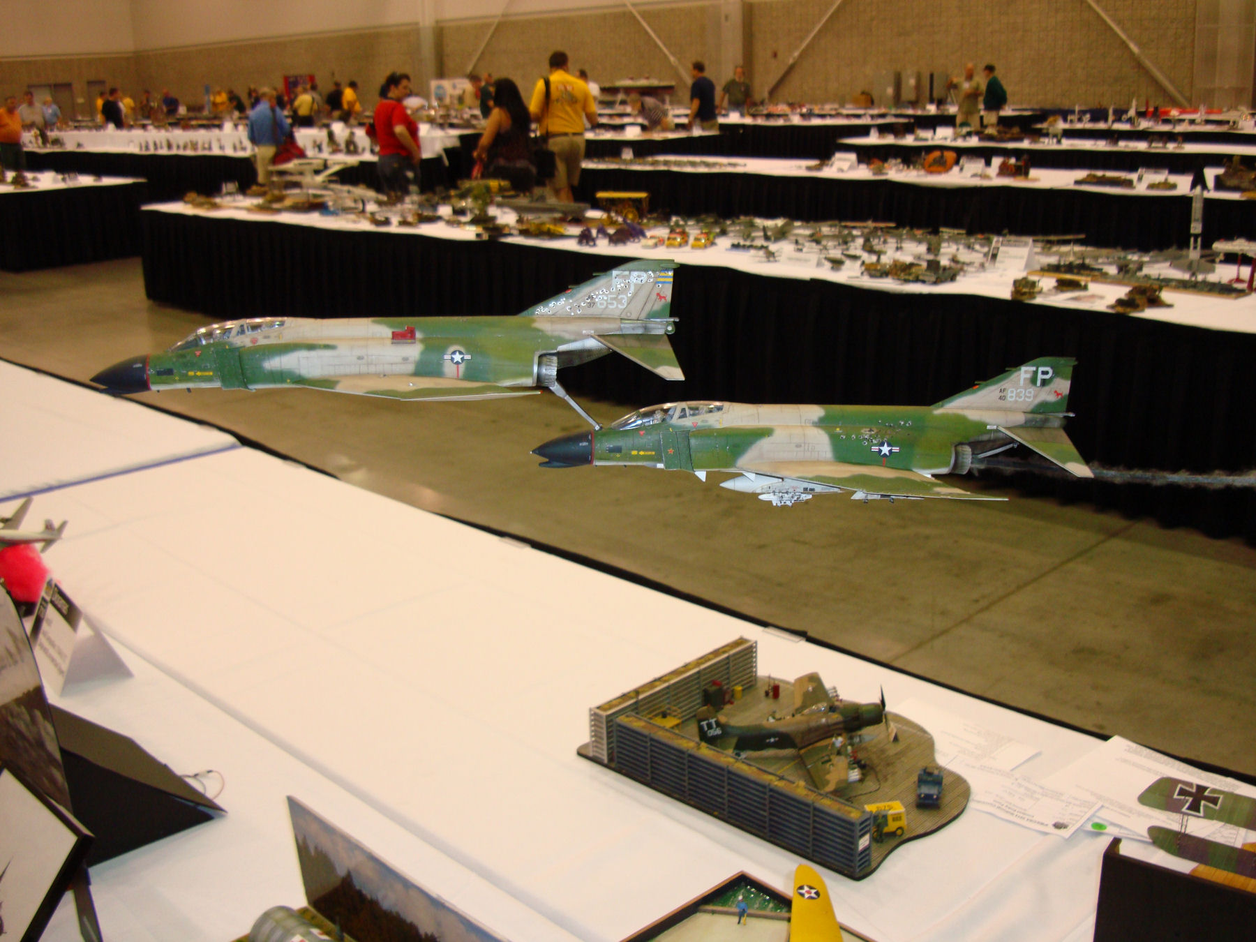 IPMS/USA National Convention 2014 Contest Room Photo 584