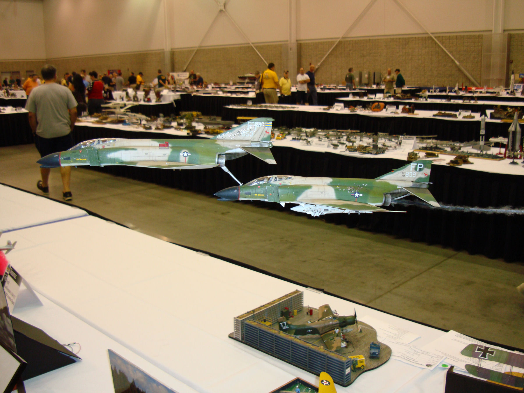 IPMS/USA National Convention 2014 Contest Room Photo 585