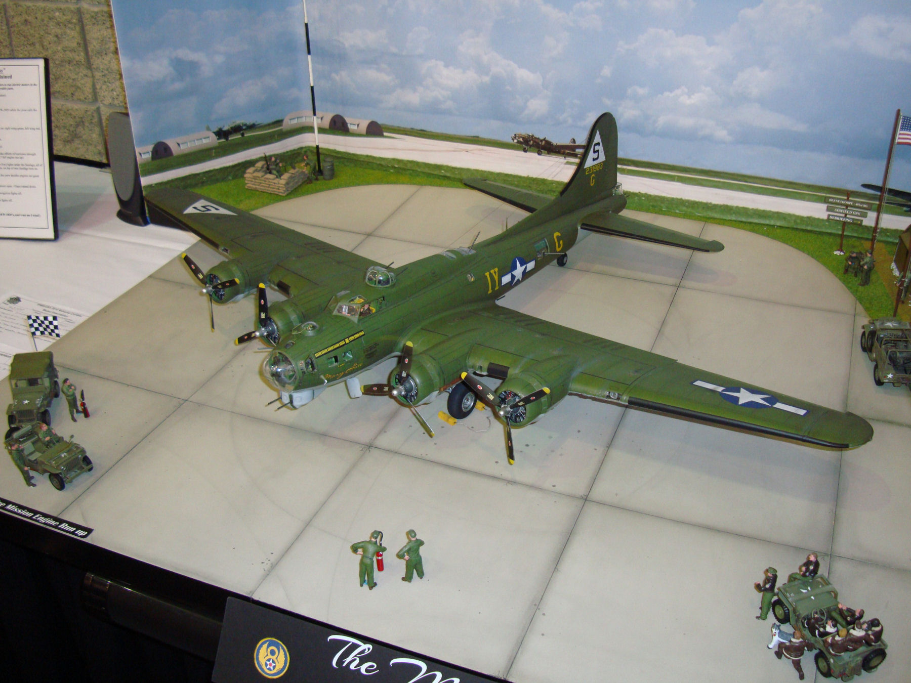 IPMS/USA National Convention 2014 Contest Room Photo 586