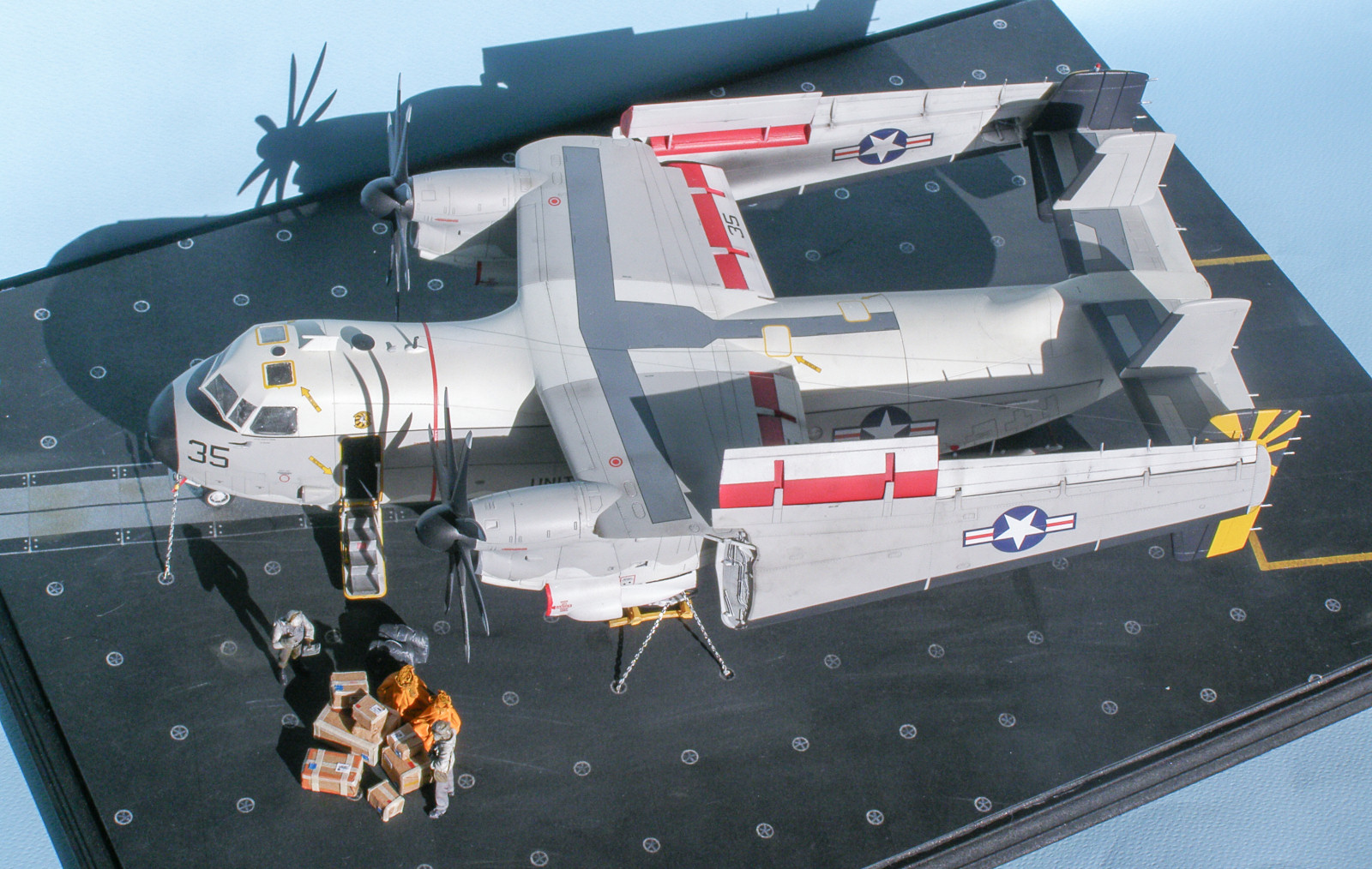 Kinetic Models/Lucky Model Contest 2014 - 1/48 C-2A Greyhound Image A008_02