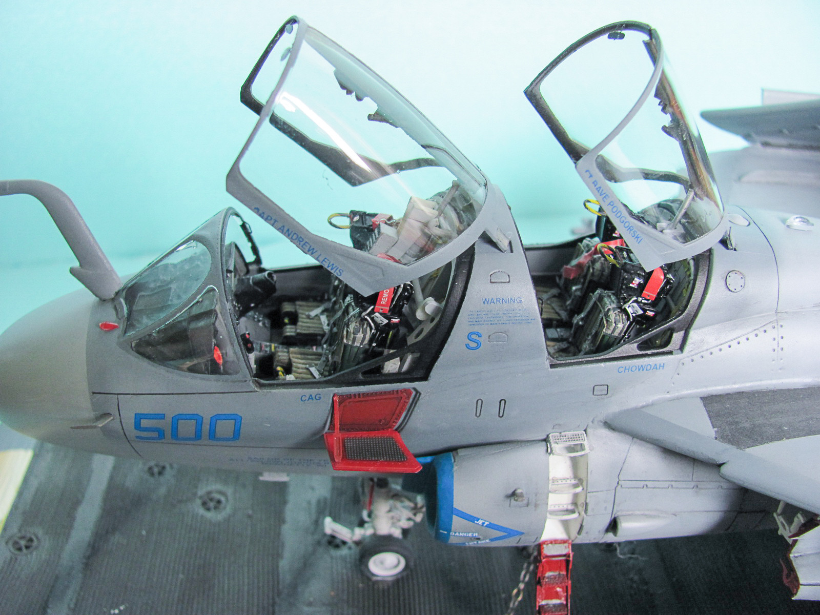 Kinetic Models/Lucky Model Contest 2015 - 1/48 EA-6B Prowler Image A015_02