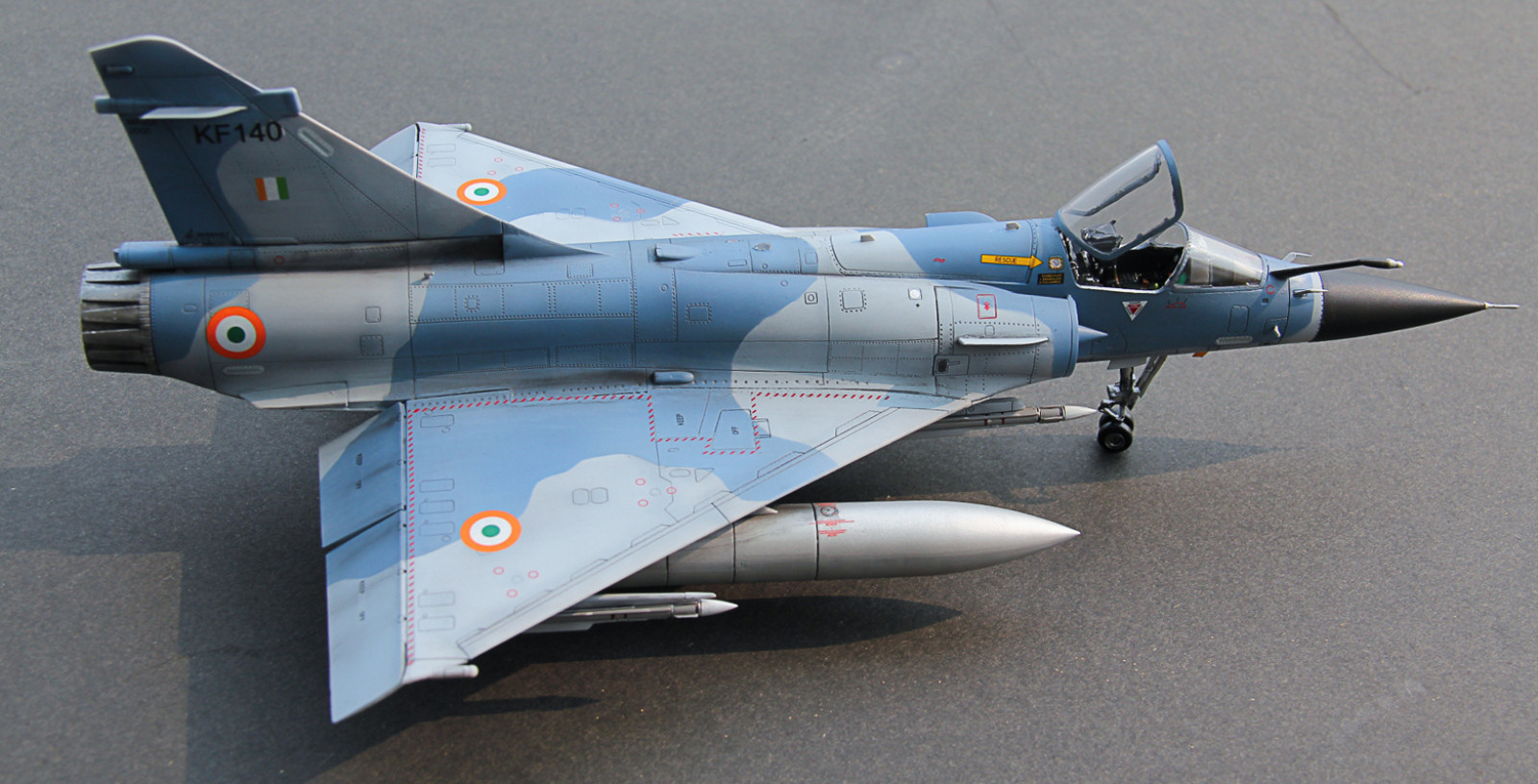 Kinetic Models/Lucky Model Contest 2014 - 1/48 Mirage 2000C Image A021_02