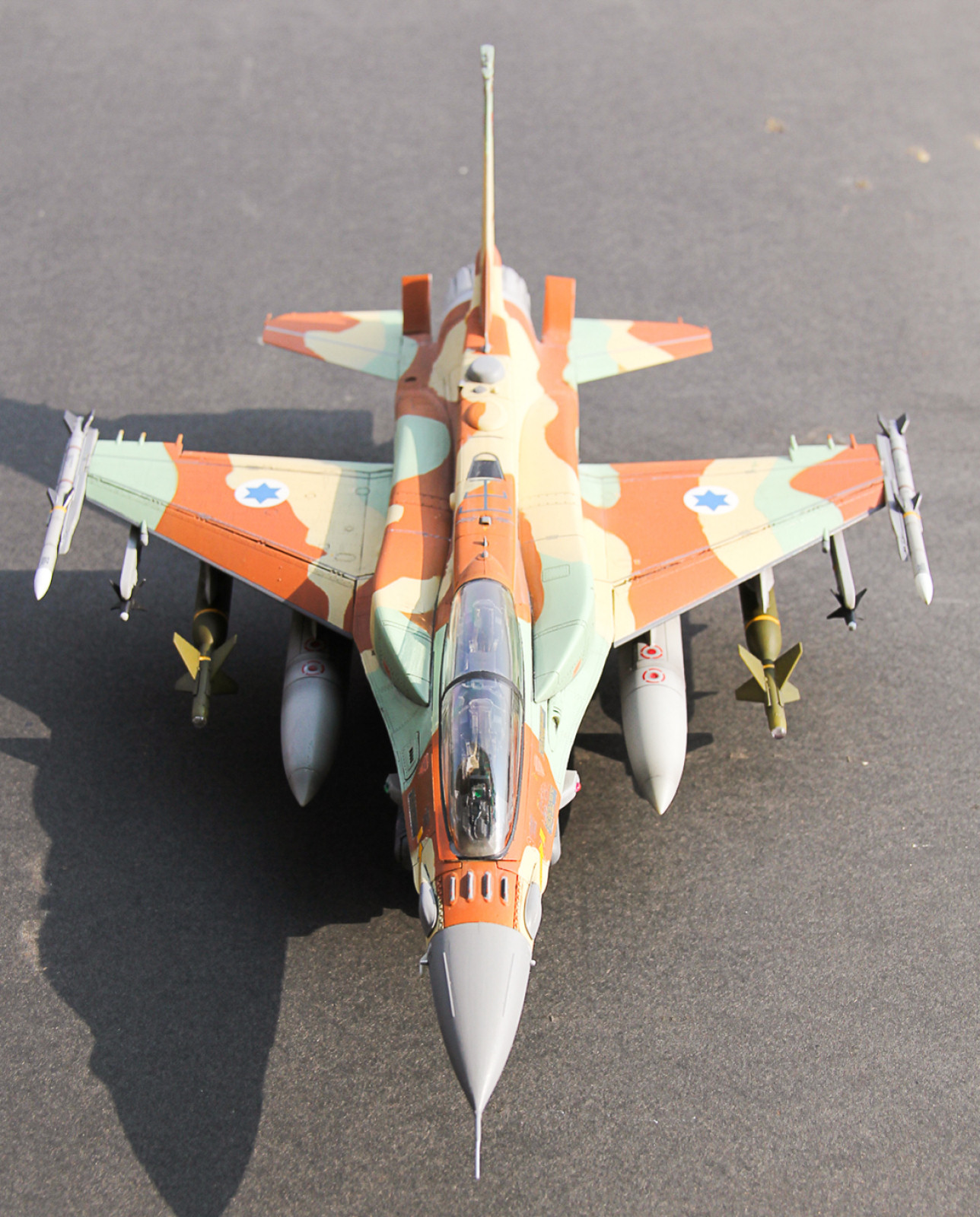 Kinetic Models/Lucky Model Contest 2014 - 1/48 F-16I Sufa Image A022_02