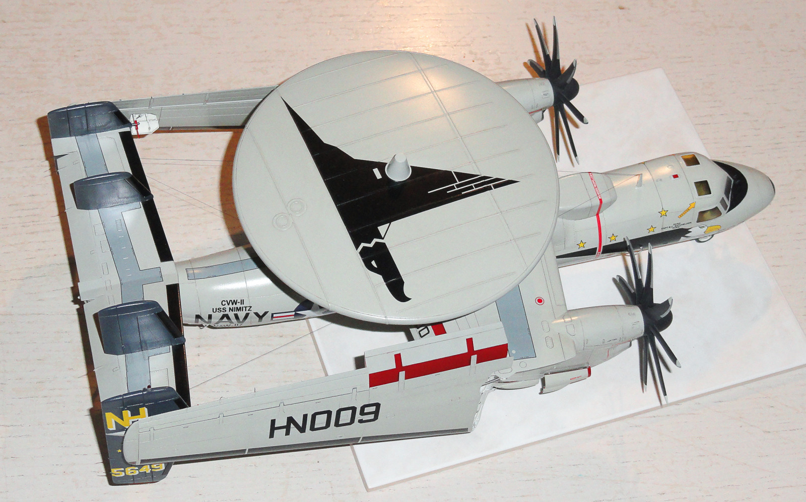 Kinetic Models/Lucky Model Contest 2014 - 1/48 E-2C Hawkeye Image A023_03