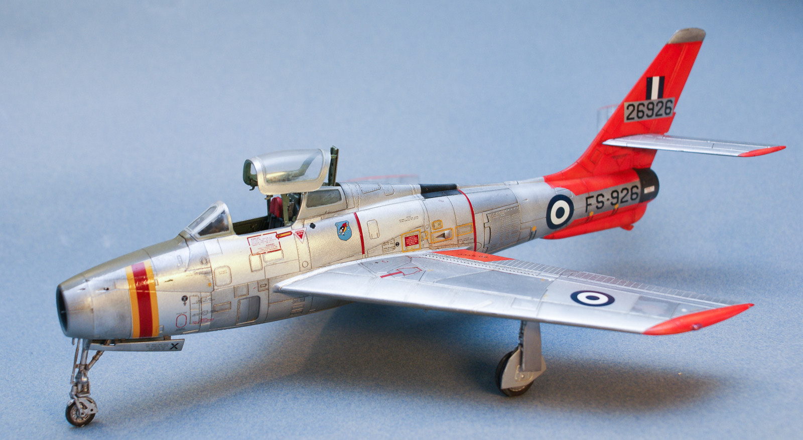 Kinetic Models/Lucky Model Contest 2014 - 1/48 F-84F Thunderstreak Image A029_01