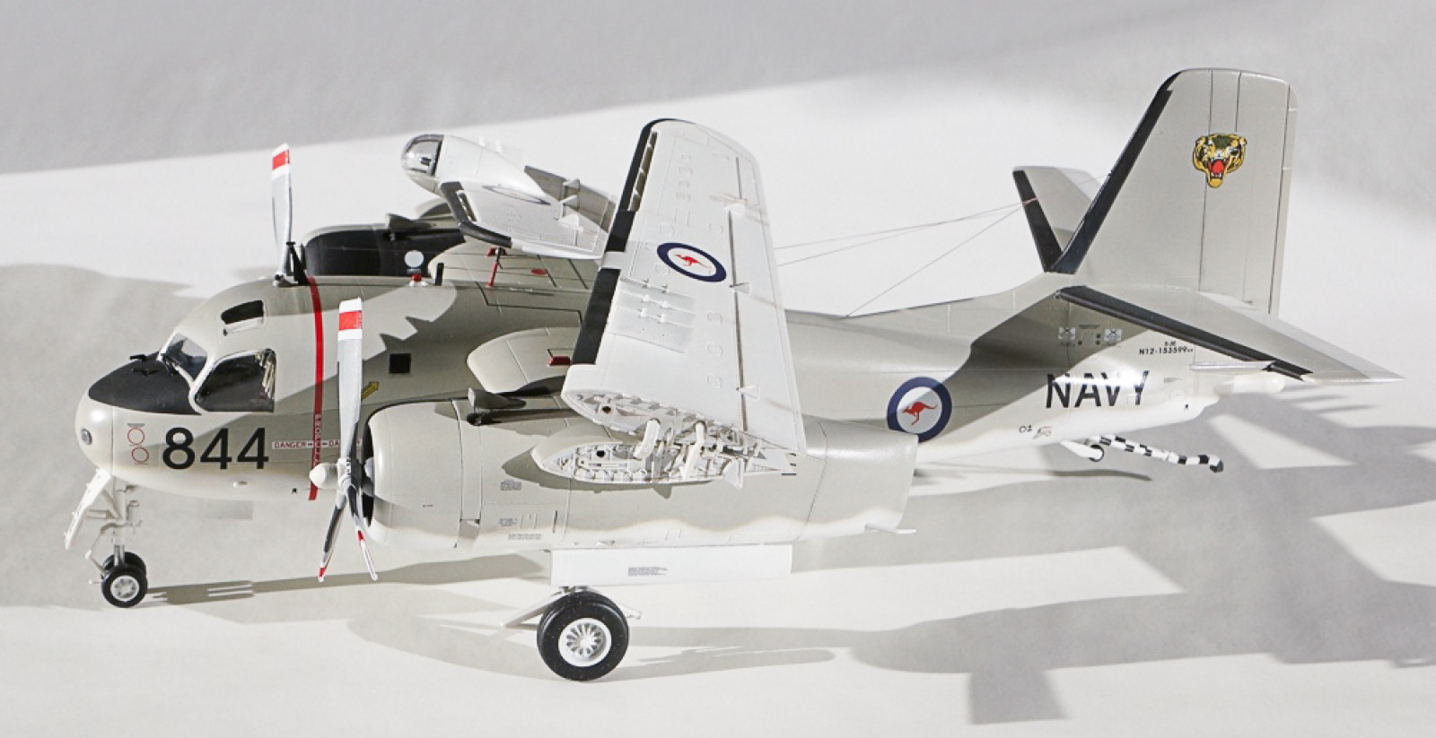 Kinetic Models/Lucky Model Contest 2014 - 1/48 S-2G Tracker Image A032_03
