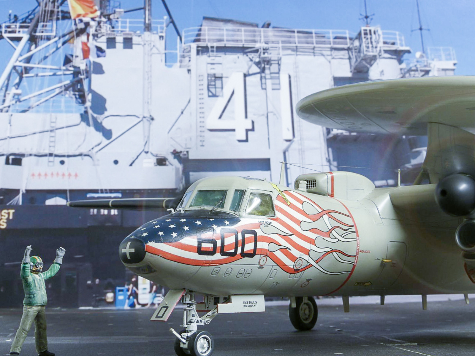 Kinetic Models/Lucky Model Contest 2014 - 1/48 E-2C Hawkeye Image A035_01