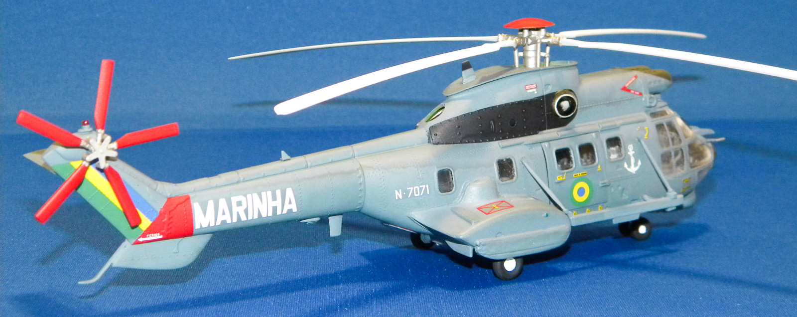 MRC/Italeri Contest 2013 - 1/72 AS.332 Super Puma Image A037_03