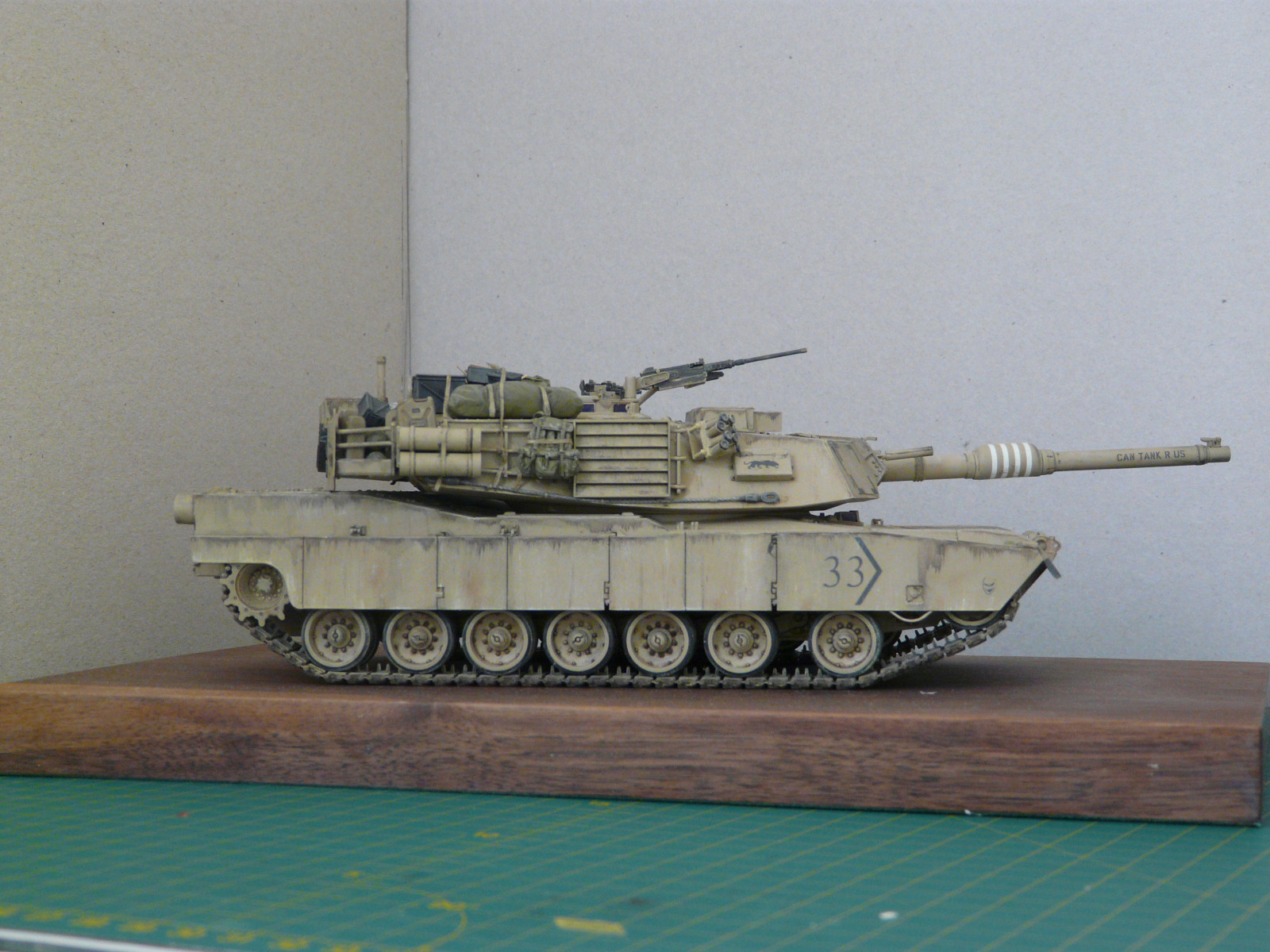 MRC/Academy Contest 2015 - 1/35 M1A2 Abrams Image A021_04