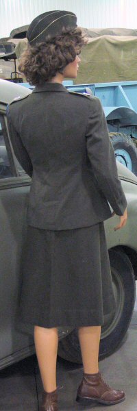 World War II Era US Armed Forces Uniform Image 12