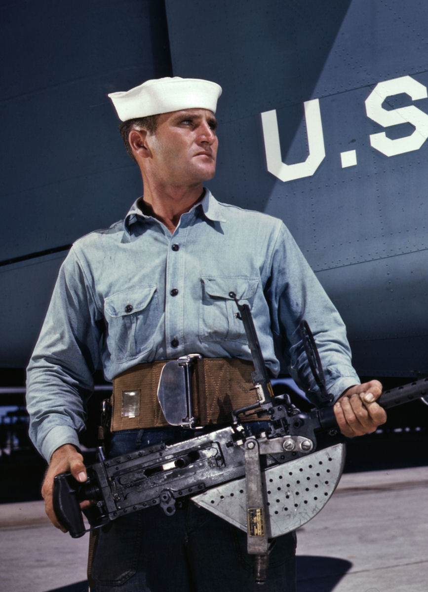 World War II Era US Armed Forces Uniform Image 15