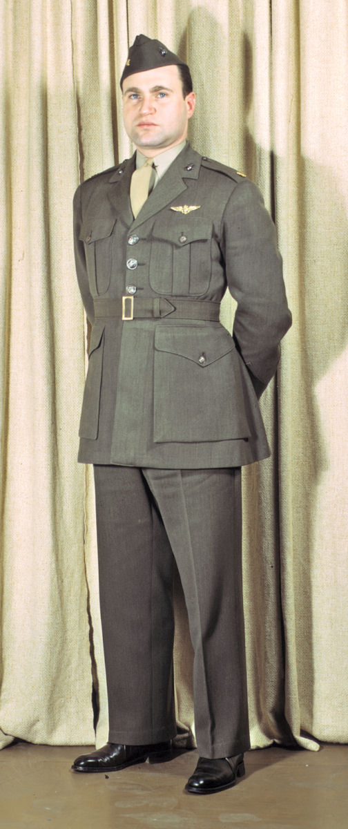 World War II Era US Armed Forces Uniform Image 20