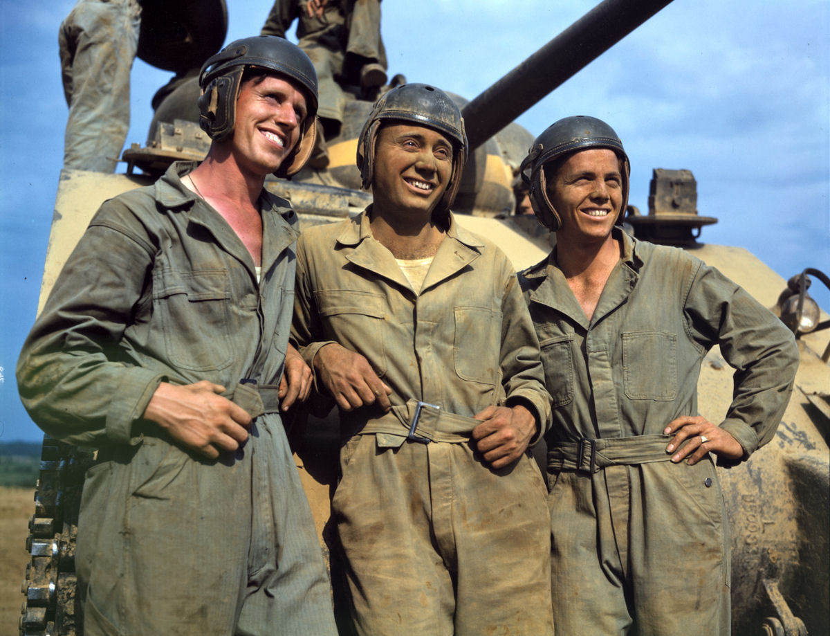 World War II Era US Armed Forces Uniform Image 36